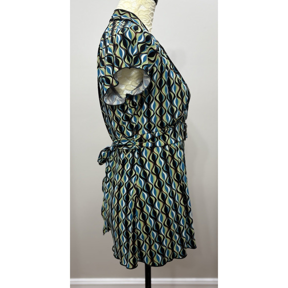 Vintage y2k Babydoll Top Small Black Green Geometric Tie Back V Neck Lettice Hem - Picture 2 of 10